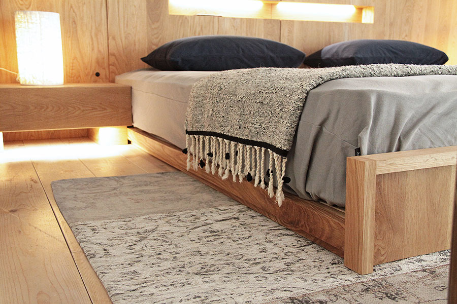 無垢ベッドフレーム