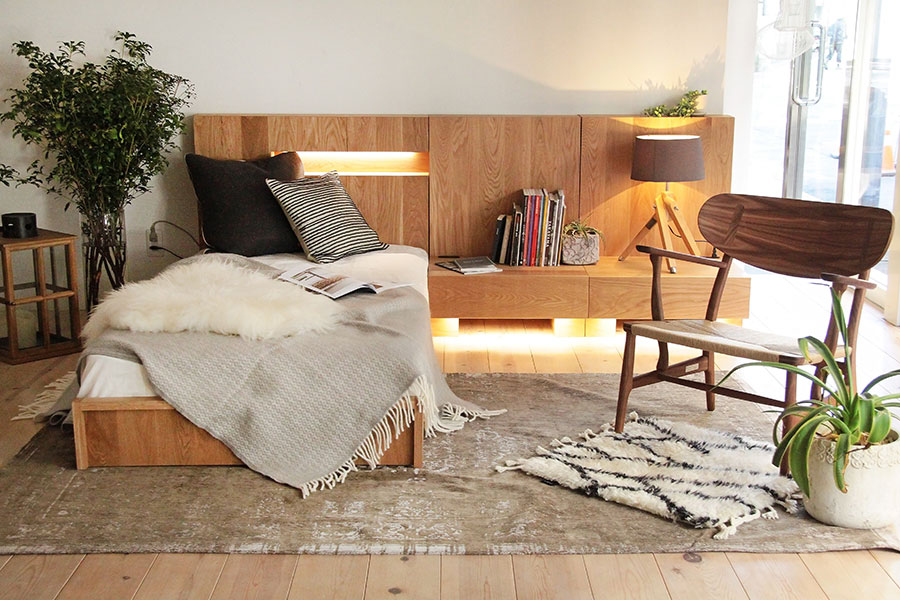 無垢材ベッドフレーム