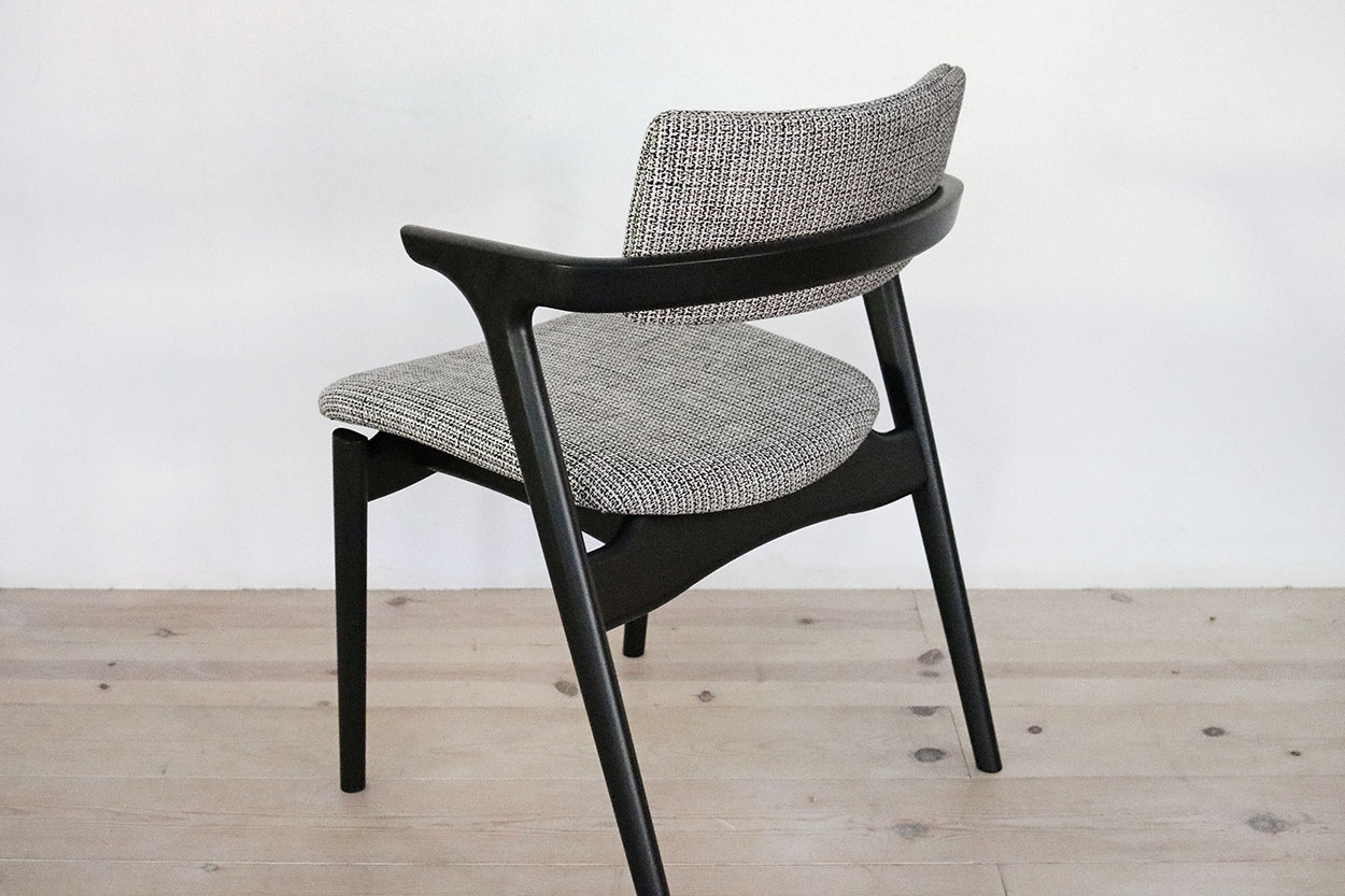 ブラックチェア