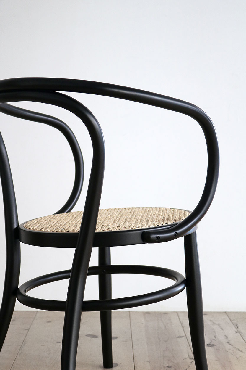 ブラックチェア