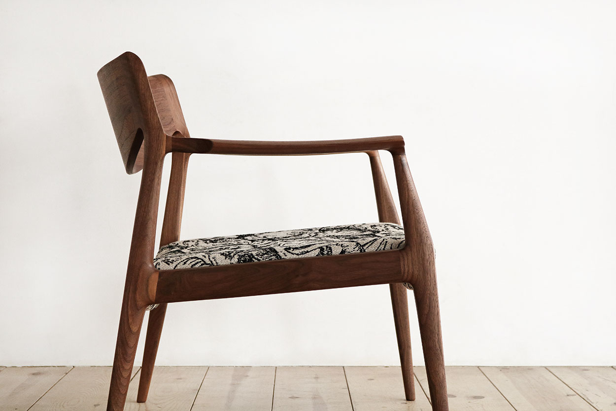 凛イージーチェア