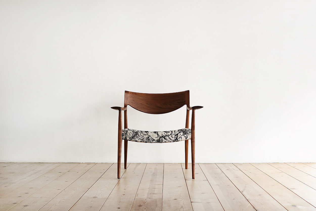 凛イージーチェア