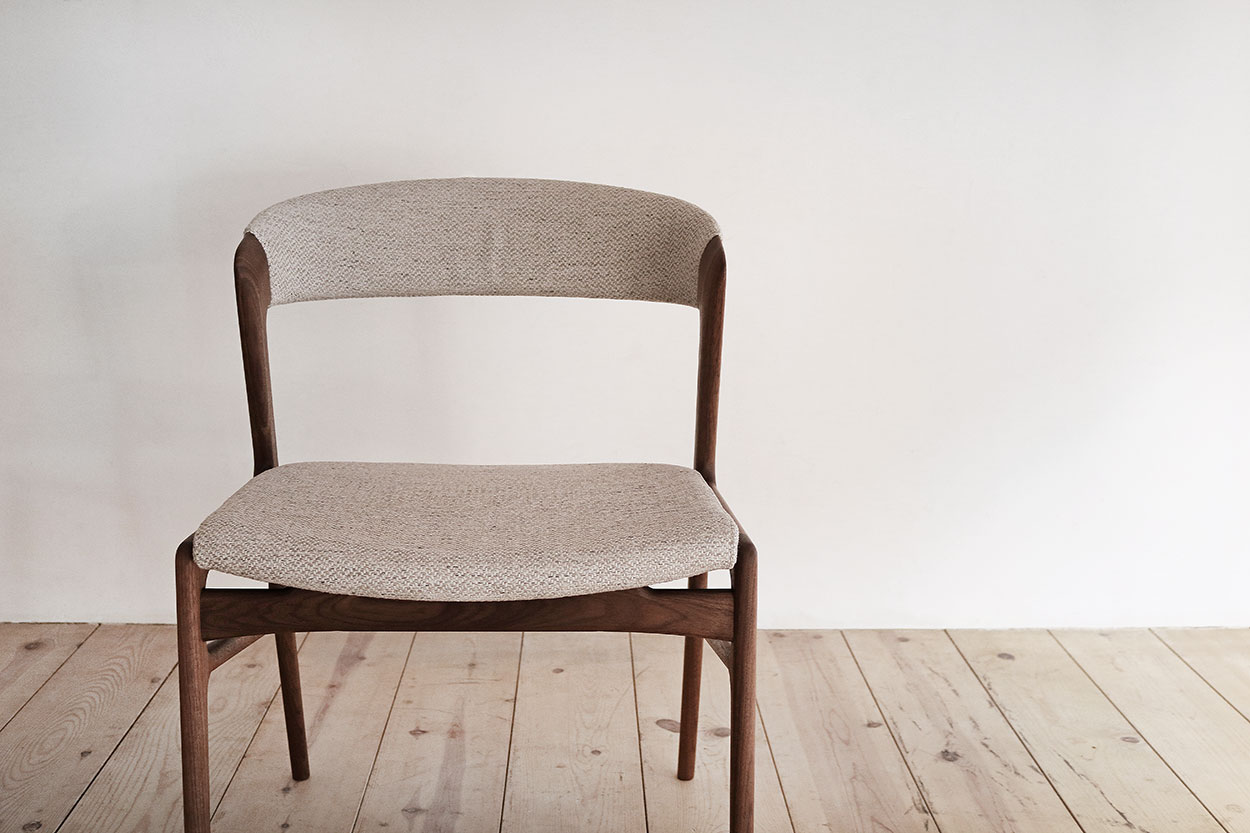 ハーフアームチェア