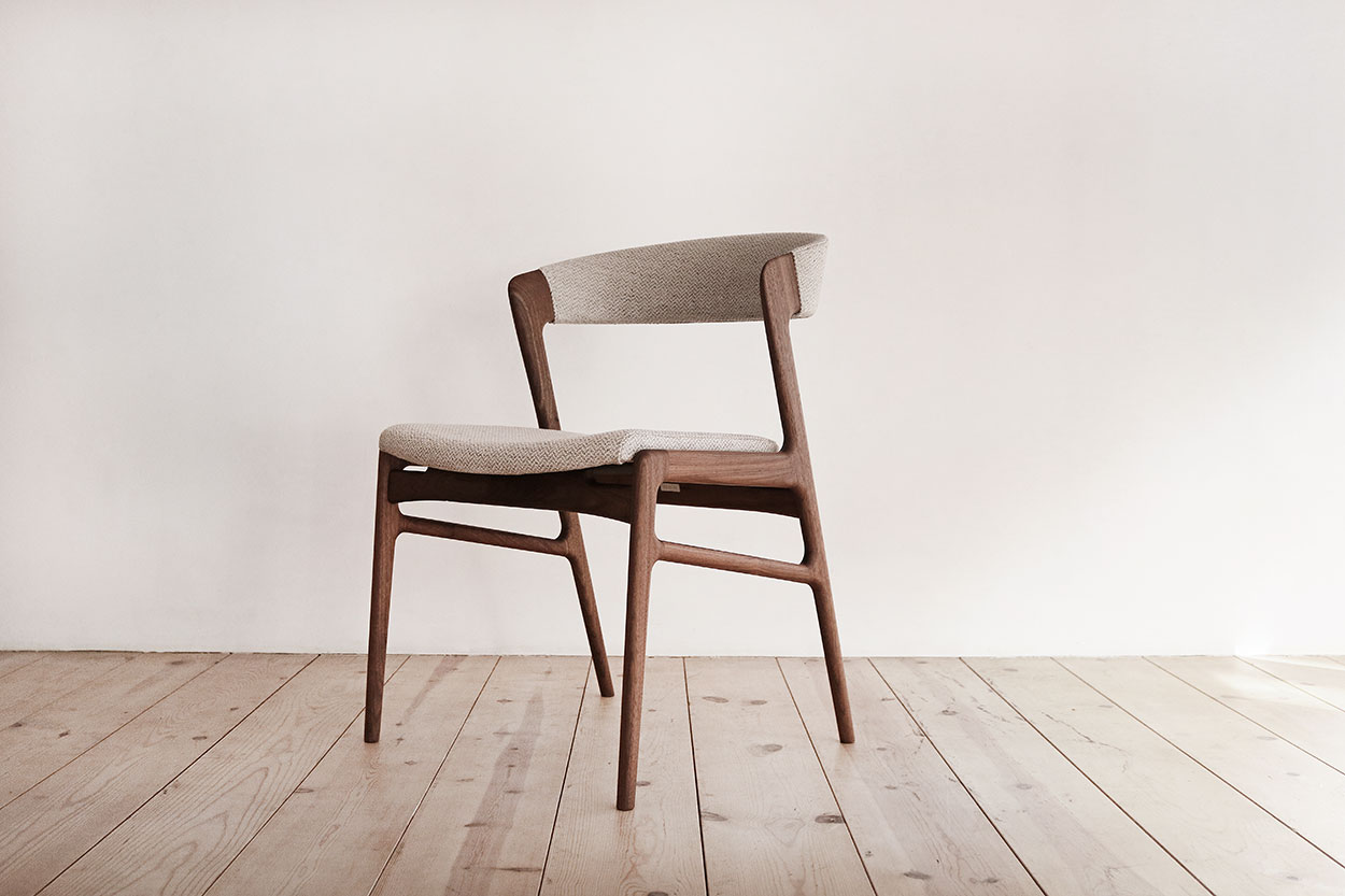 ハーフアームチェア