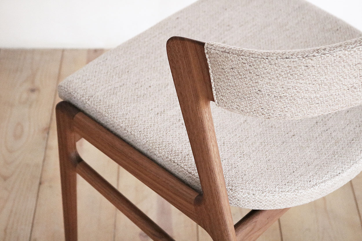 ハーフアームチェア