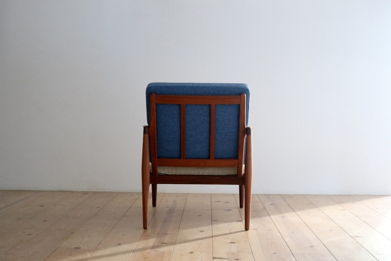 ペーパーナイフソファ