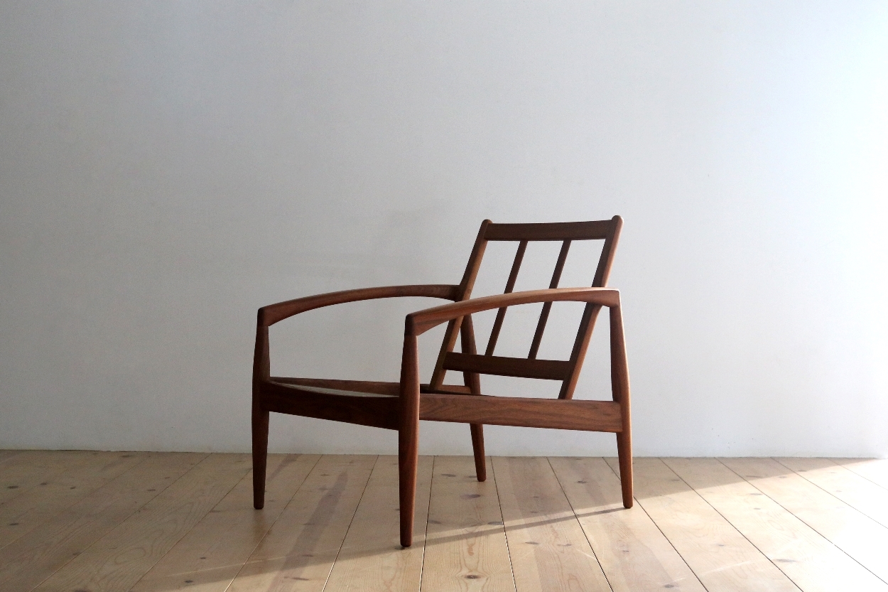 ペーパーナイフソファ