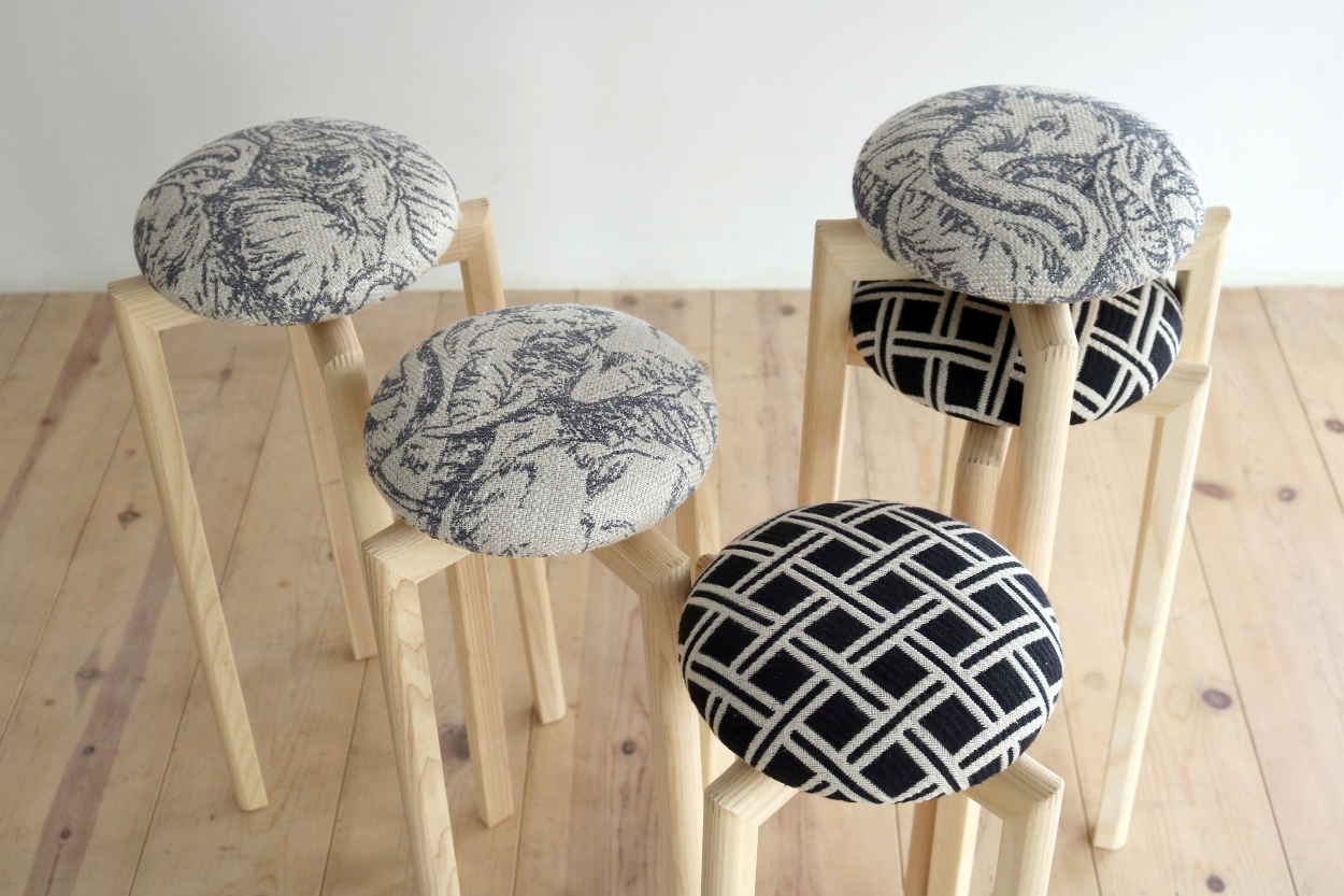 スタッキングチェア