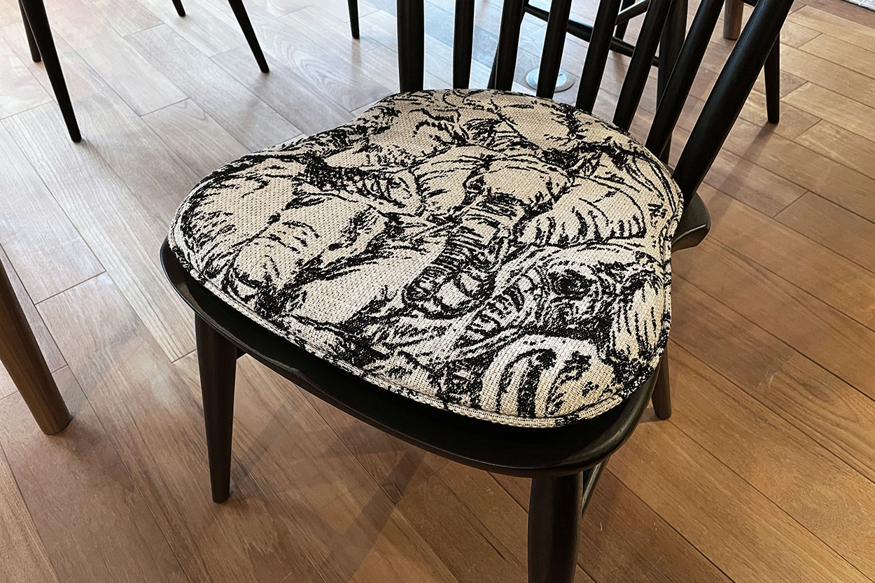 オークブラックチェア