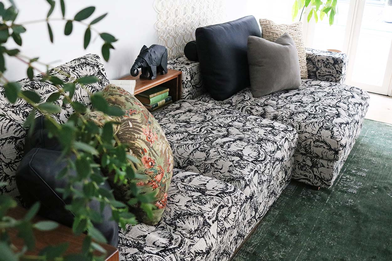 アニマルデザイン生地