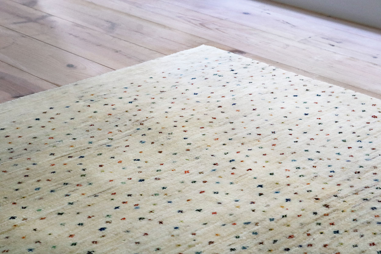 原毛カラフルギャッベ