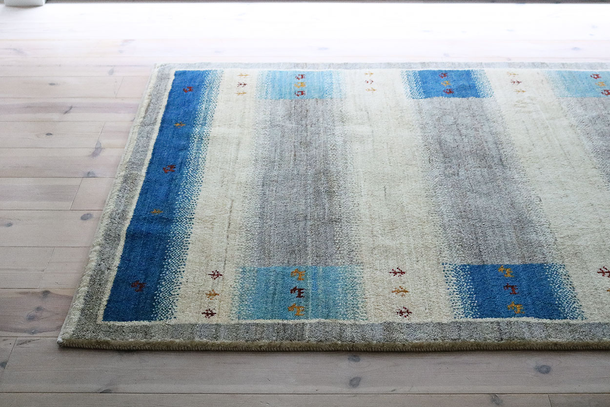 ブルーグラデーションギャッベ