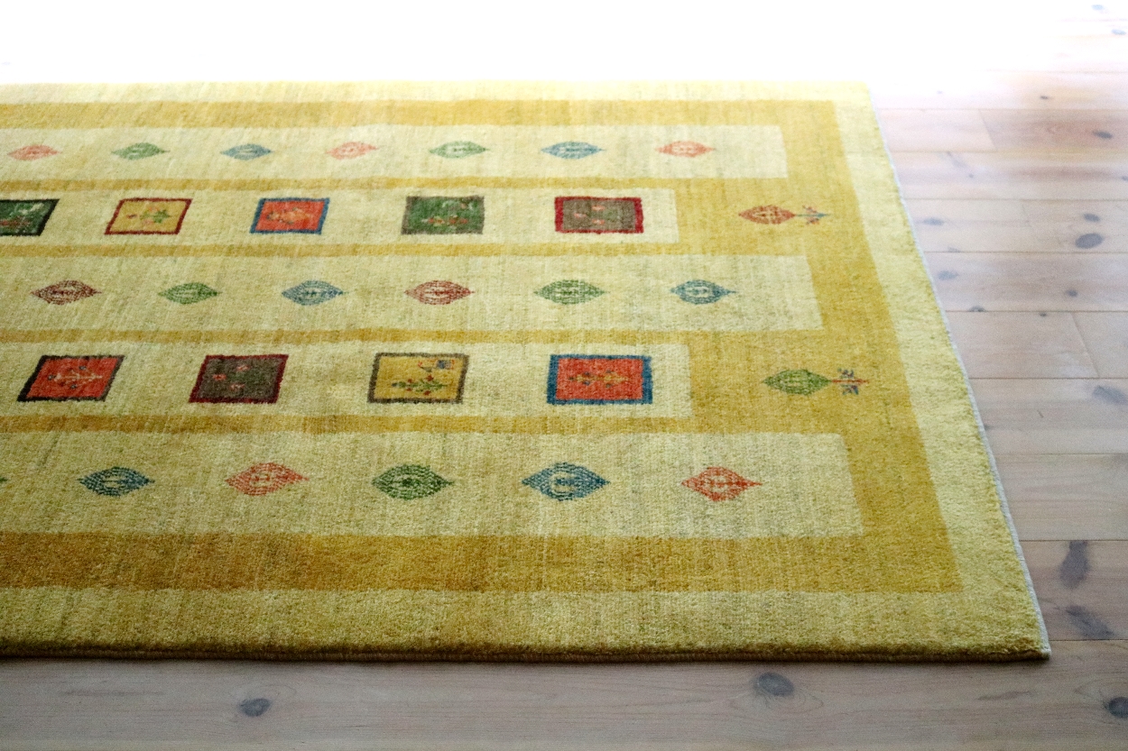 イエローギャッベ