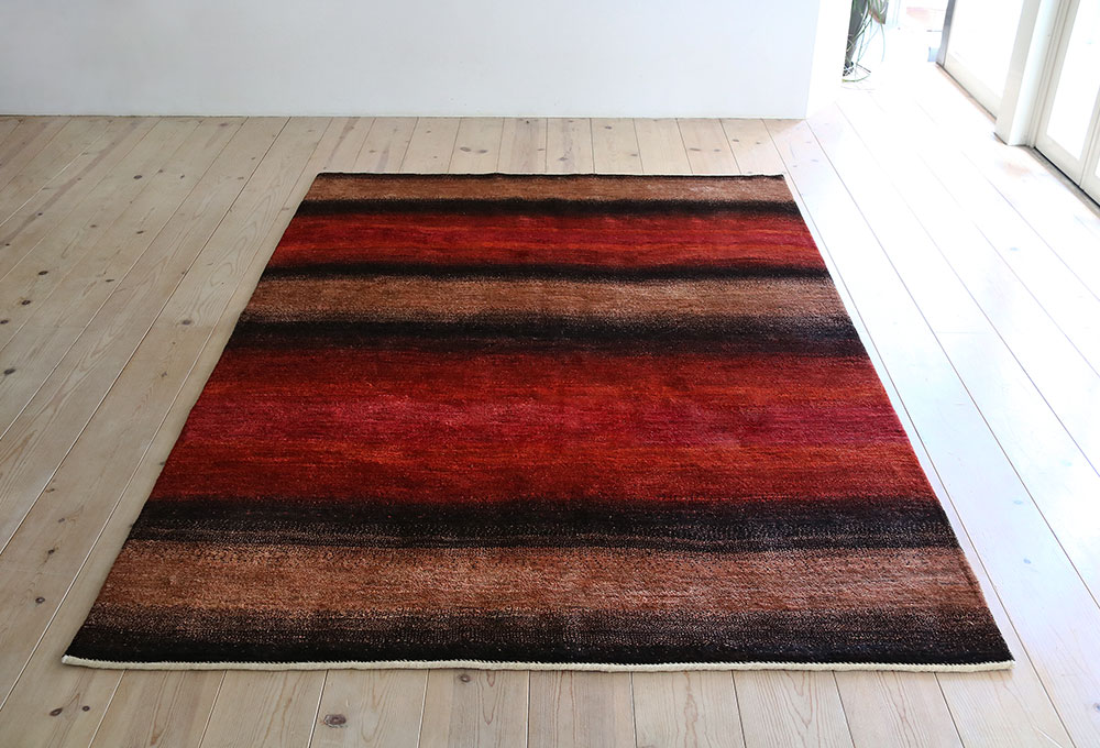 赤グラデショーンギャッベ