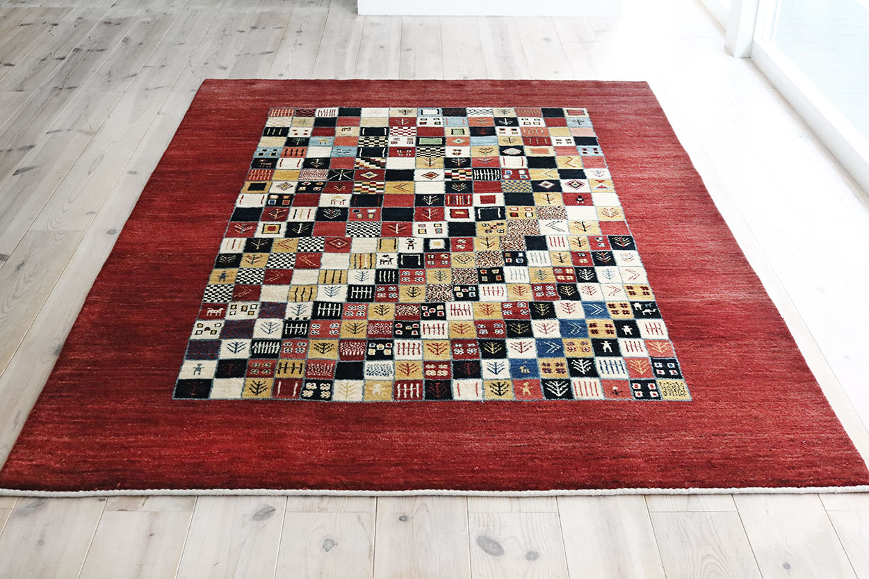 レッドパッチワークギャッベ