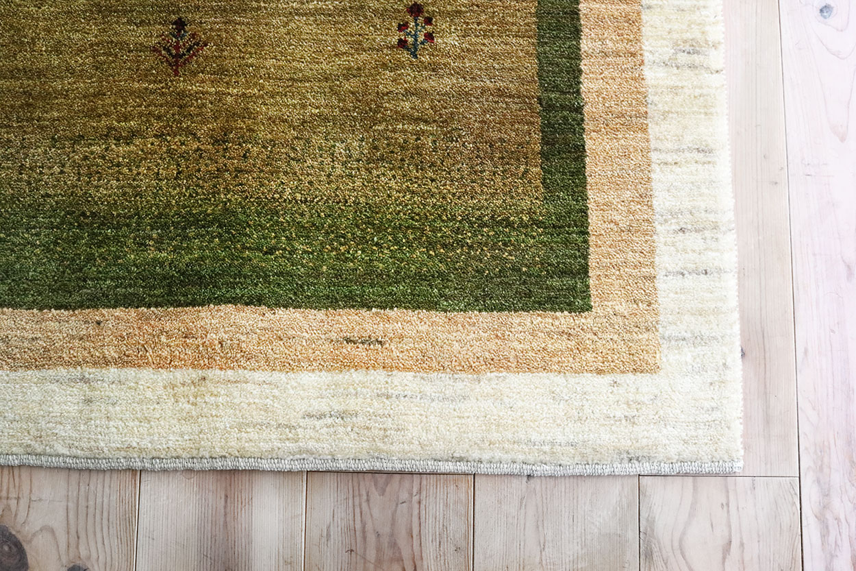 グリーン糸杉の木ギャッベ