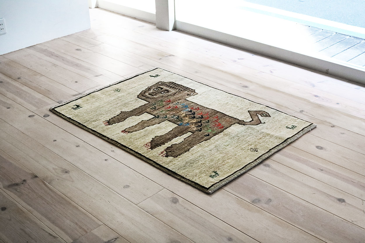 ライオンギャッベ