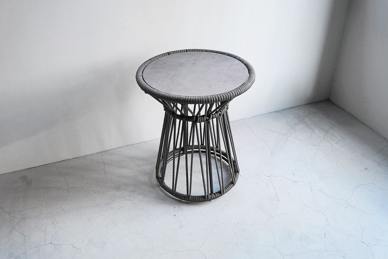 アウトドアテーブル