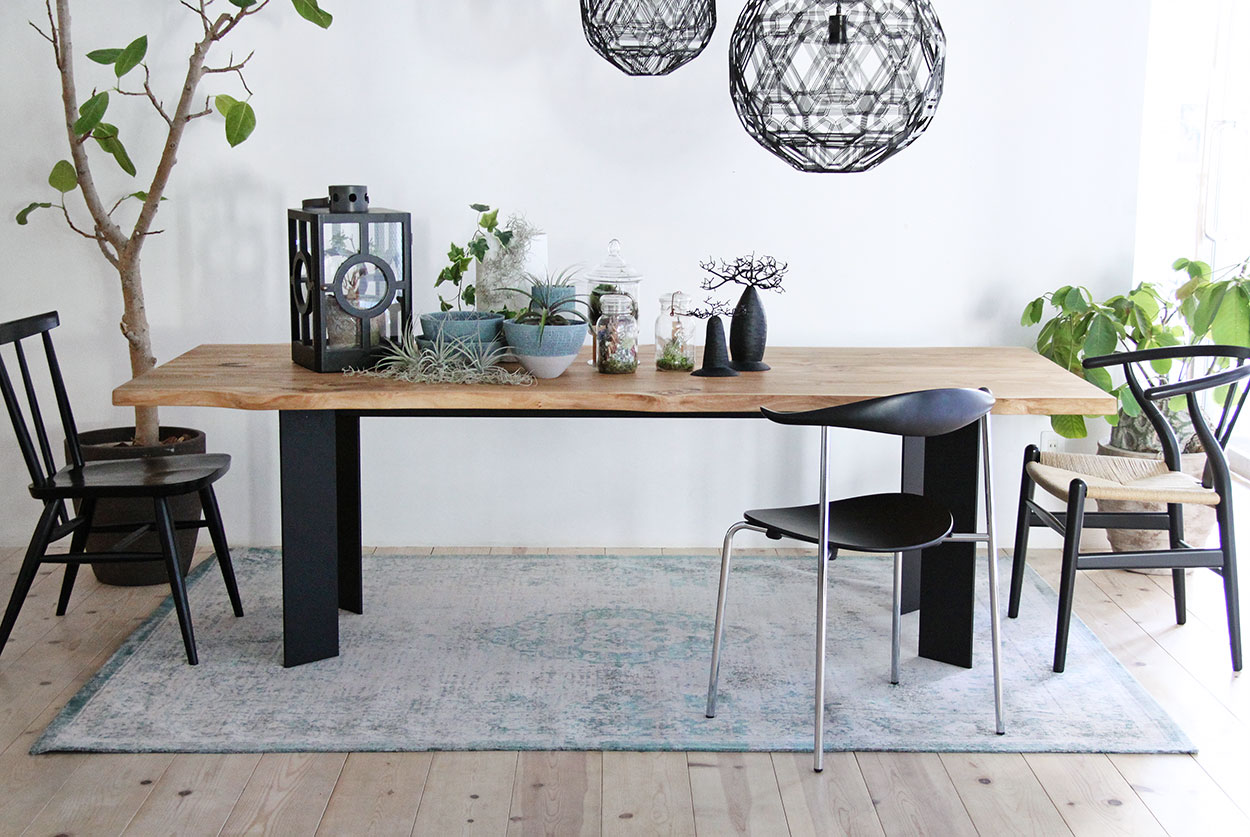 メダリオンラグ