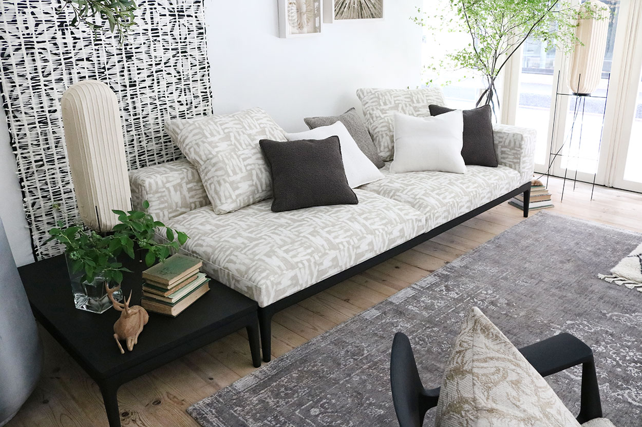 ウッドフレームソファソファ・コーディネート