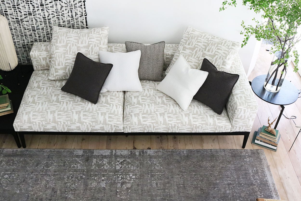 ウッドフレームソファソファ・コーディネート