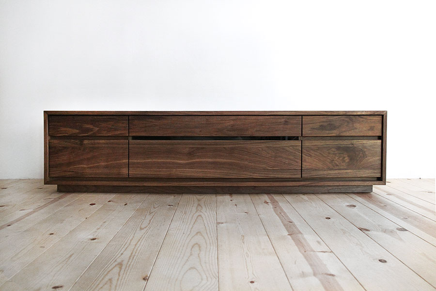 ウォールナットテレビボード