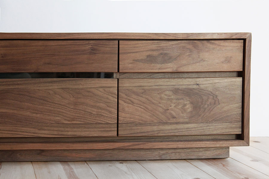 ウォールナットテレビボード