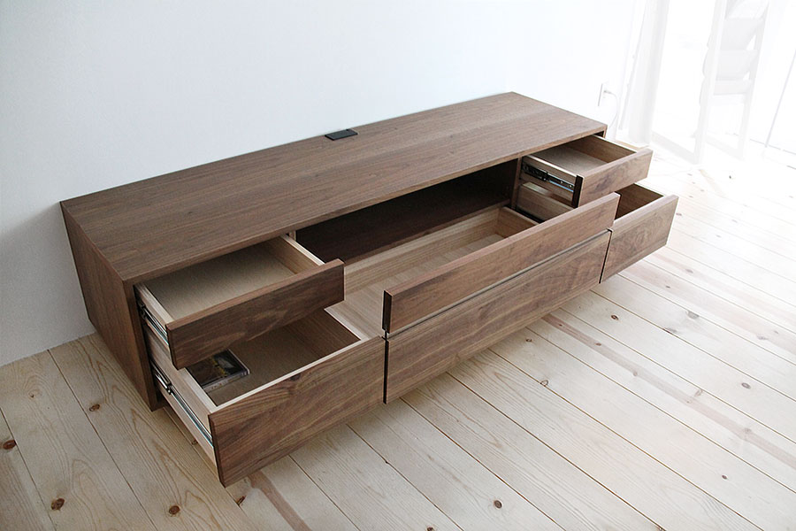 ウォールナットテレビボード