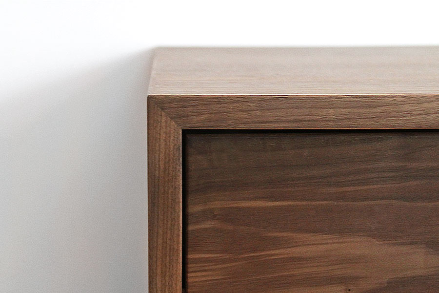 ウォールナットテレビボード