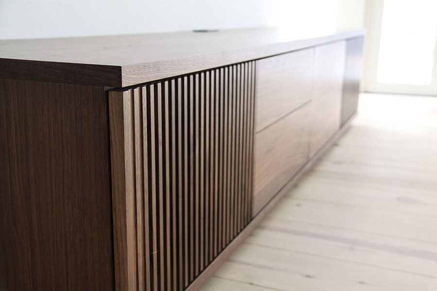 ウォールナットテレビボード