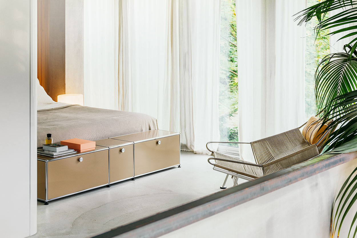 デザイン収納家具