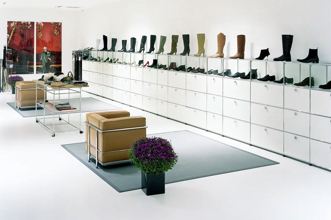 デザイン収納家具