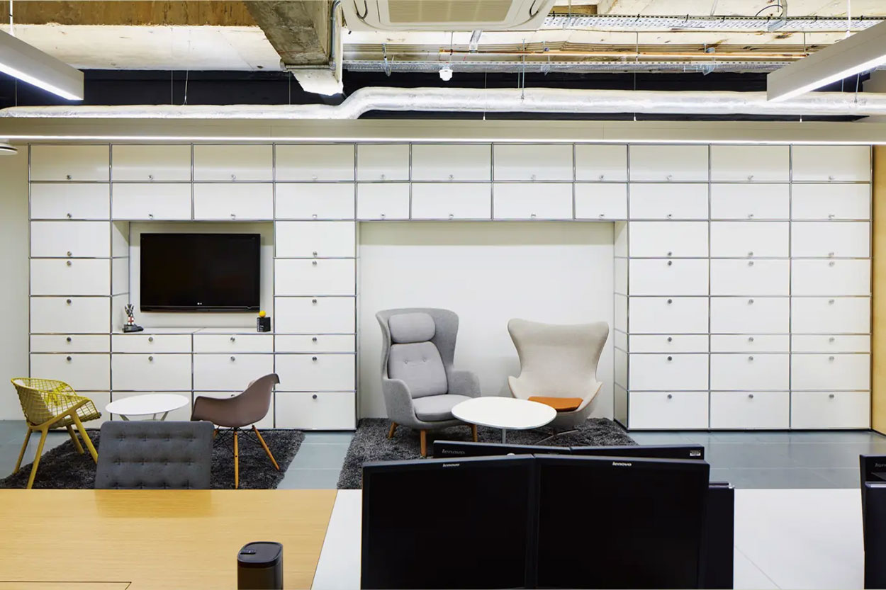 デザイン収納家具