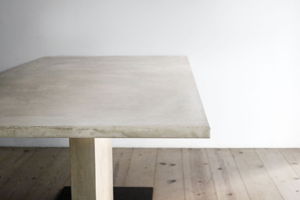 モールテックステーブル