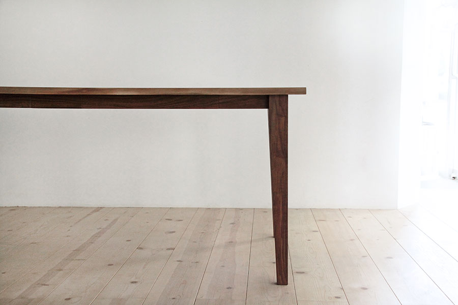 ウォールナット無垢材・テーブル