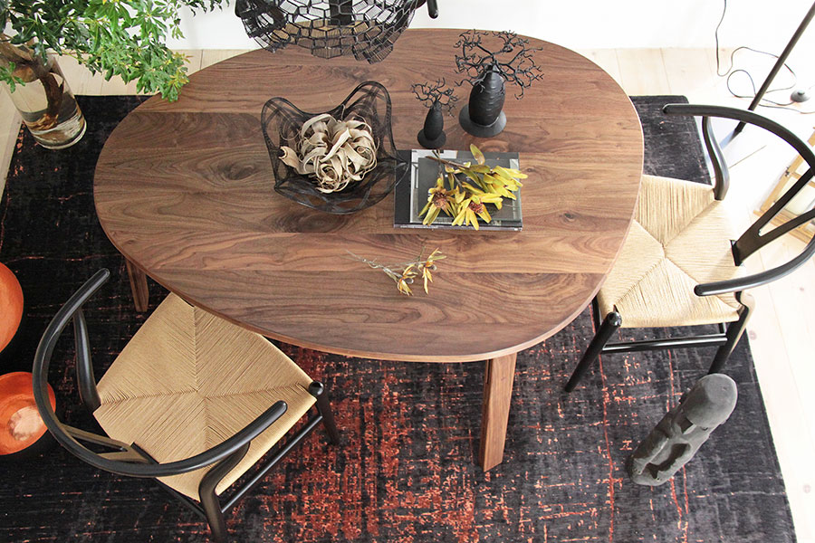 無垢テーブル・オニギリ