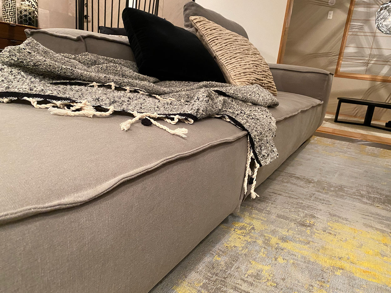 パイピングデザイン　ソファ