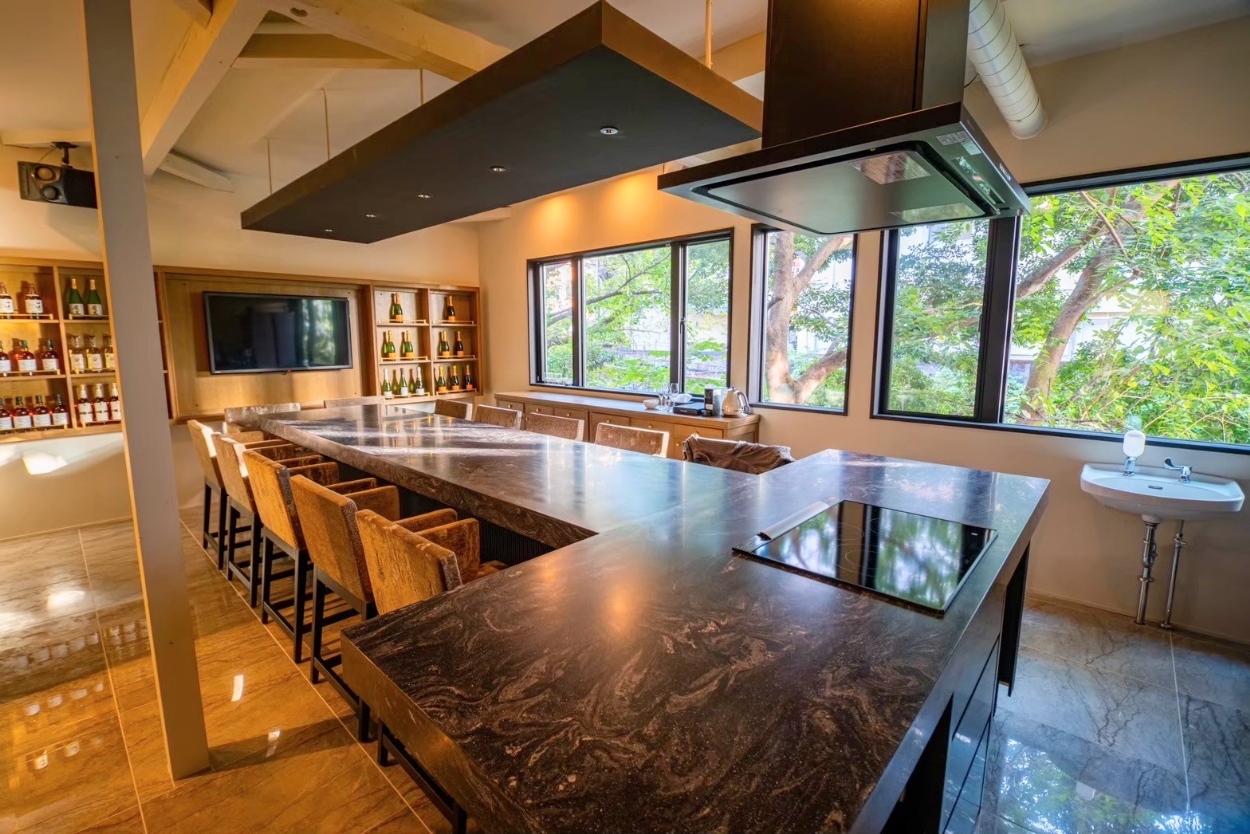 人工大理石オーダーテーブル