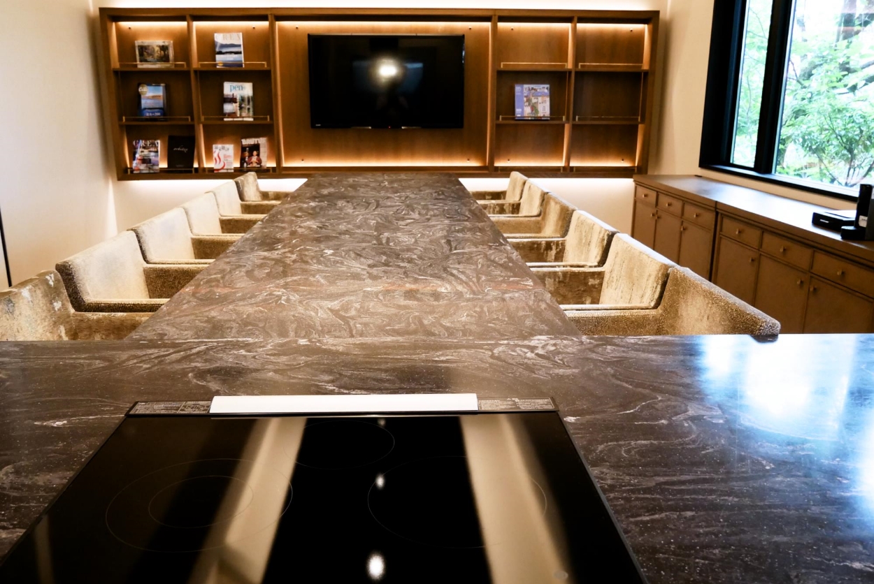 人工大理石オーダーテーブル